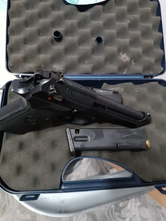 İtalyan Beretta Fs 92 - 3