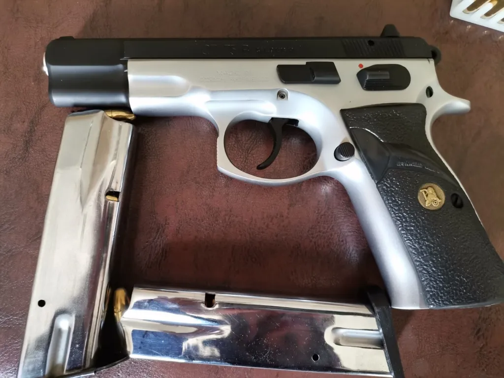 Emsalsi̇z Temi̇zli̇kte Cz 75B Poli̇sten Satilik - 4