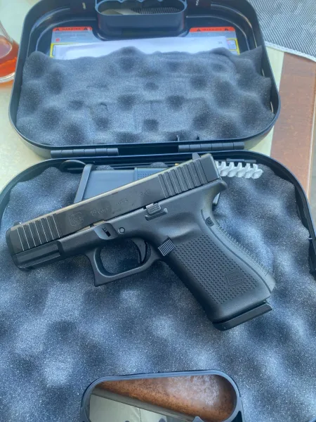Glock 19