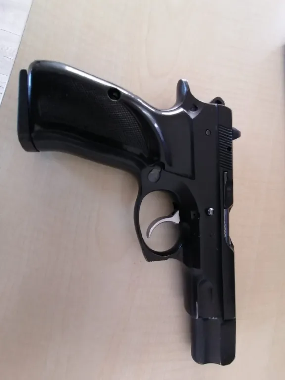 Kamu Personeli̇nden Cz 75 B - 3