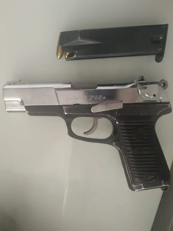 Poli̇s Emekli̇si̇nden Ruger P85 - 2