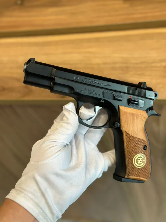 Cz 75B - 4