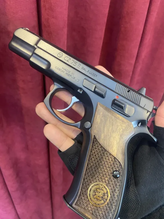 Cz 75B - 1
