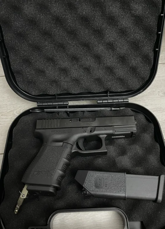 ANAHTARLI SIFIR GLOCK 19 GEN 3 AVUSTURYA - 2