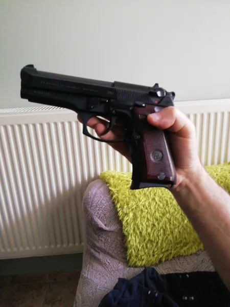 Beretta F92