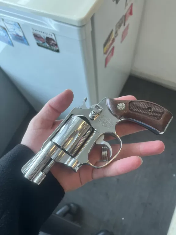 Smith Wesson - 4