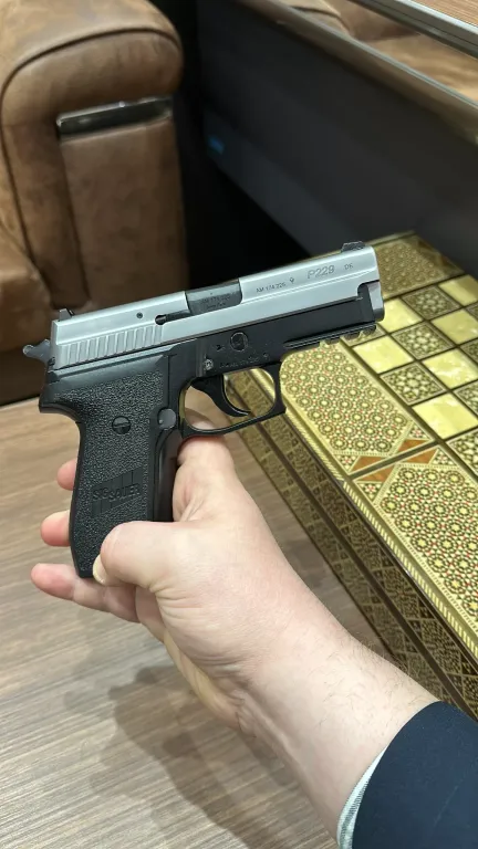 P229 Two Tone Germany - 4