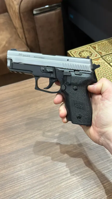 P229 Two Tone Germany - 3