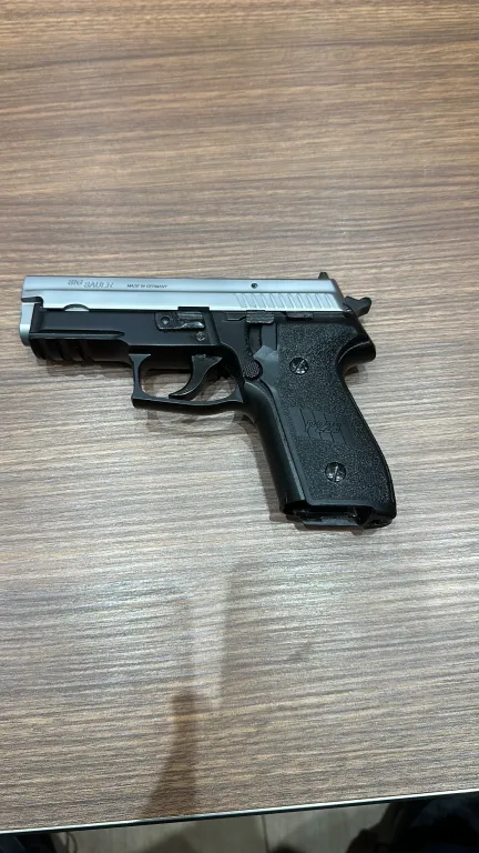 P229 Two Tone Germany - 1