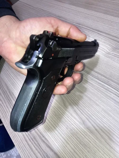 Memurdan Beretta Fs92 Silah