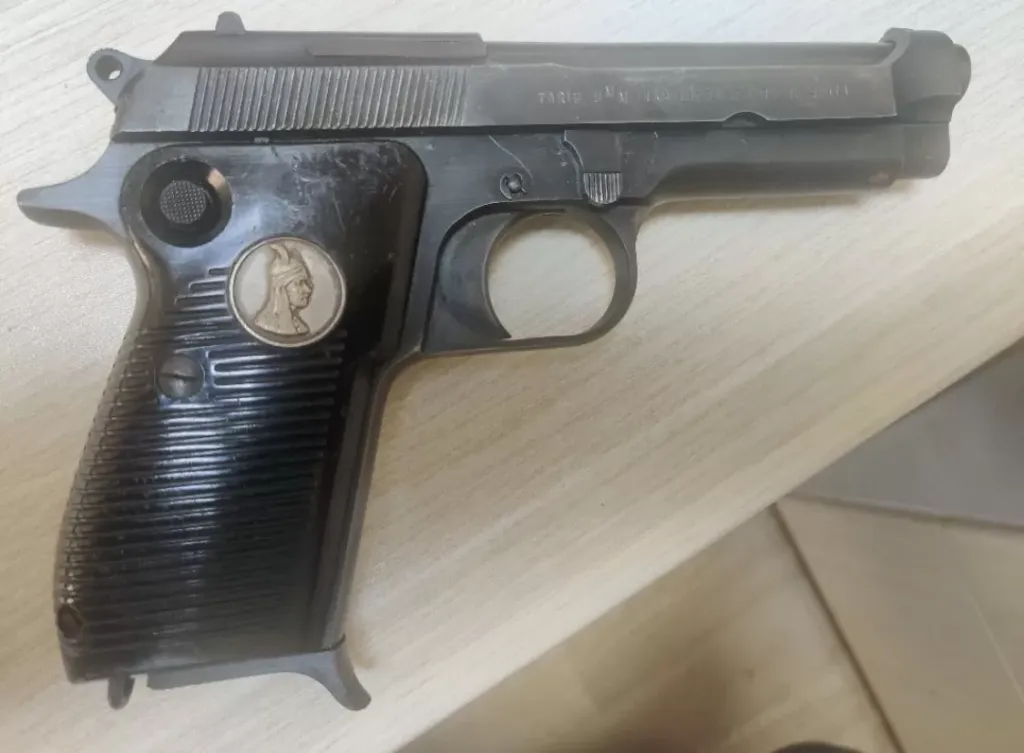 Tarıq Aziz Beretta - 1