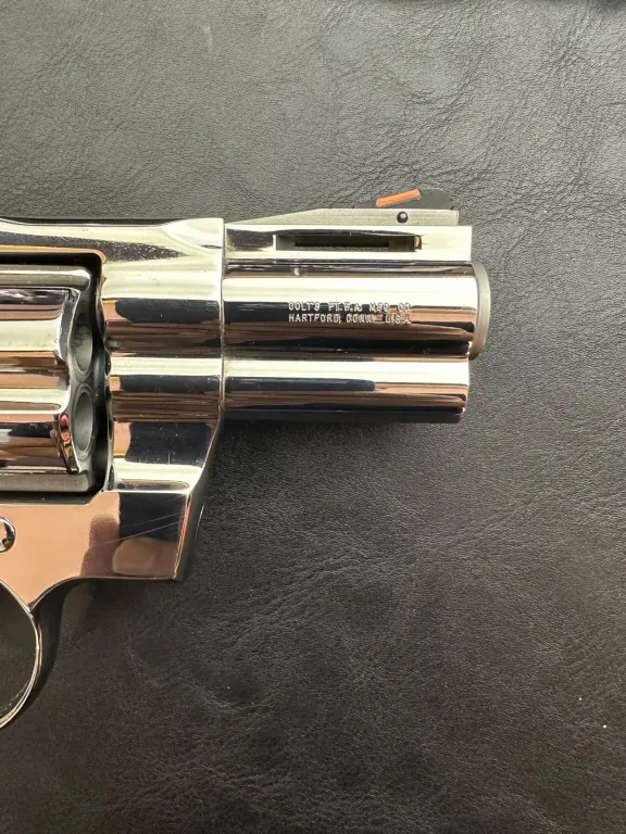 Colt Python 357 Magnum - 4