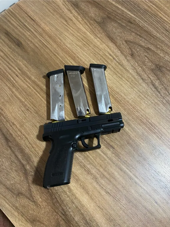 Hs - 1