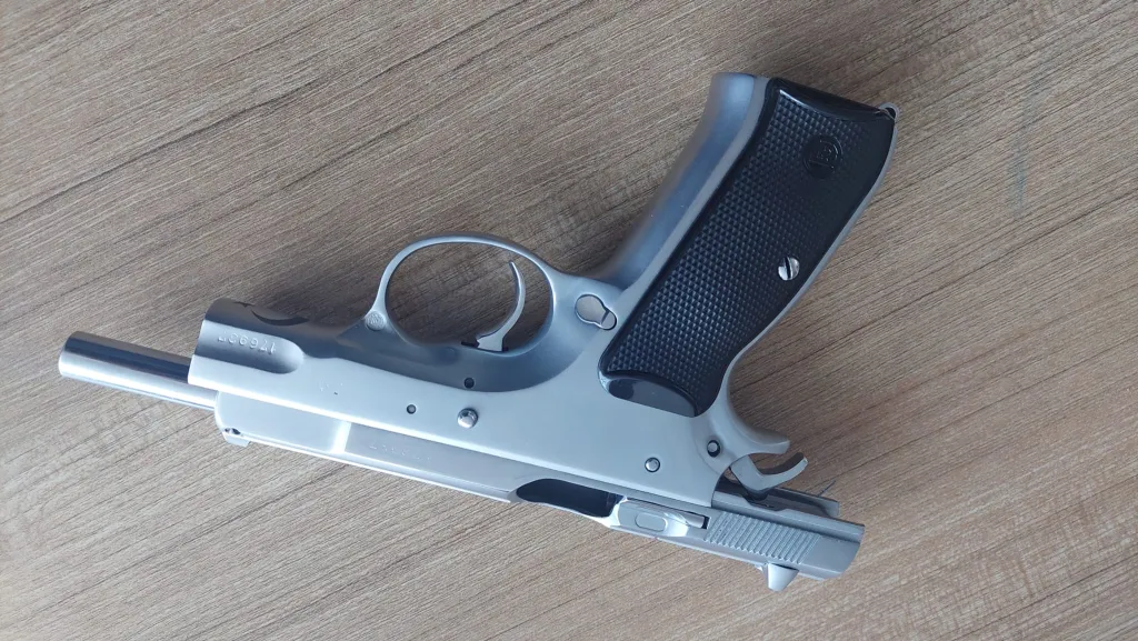 Cz 75 A Seri̇si̇ - 4