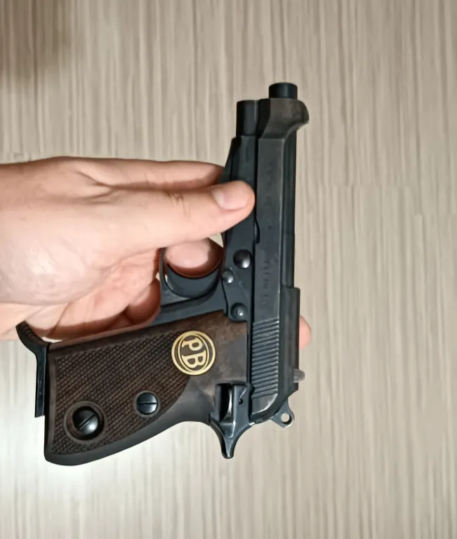 Fiyat Düştü Acil Satılık Memurdan Temiz Beretta 7 - 2
