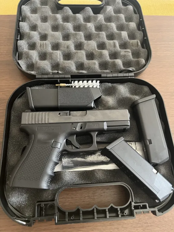 Glock 19