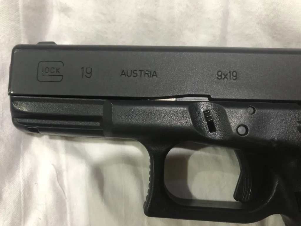 Glock 19 - 3