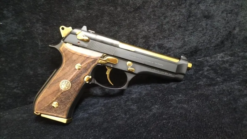 İlk Sahi̇bi̇nde Satlik Beretta 92 Fs 9Mm Kusursuz Çft Şarjörlü Temi̇zleme Aparati Mevcut