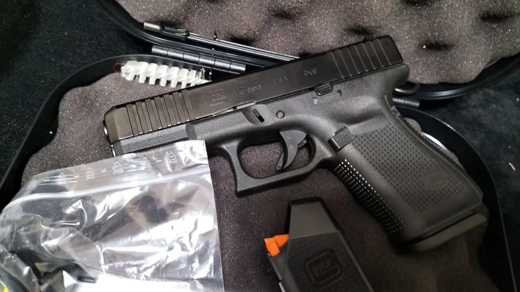 Sifir Glock 19 Gen 5 Özel Türk Seri̇si̇ Sürgüsü Çeki̇lmemi̇ş - 4