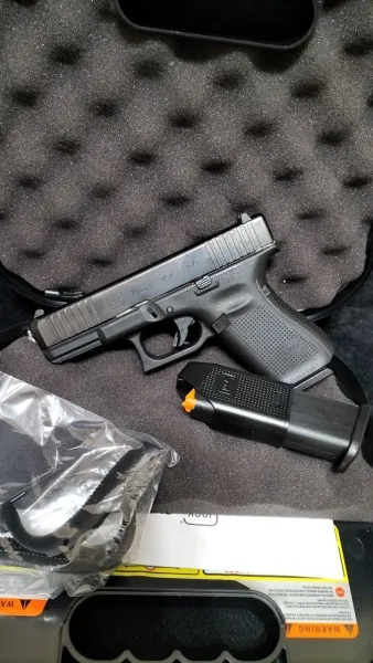 Sifir Glock 19 Gen 5 Özel Türk Seri̇si̇ Sürgüsü Çeki̇lmemi̇ş