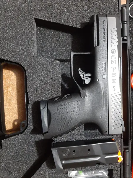 Ceska P 10 M