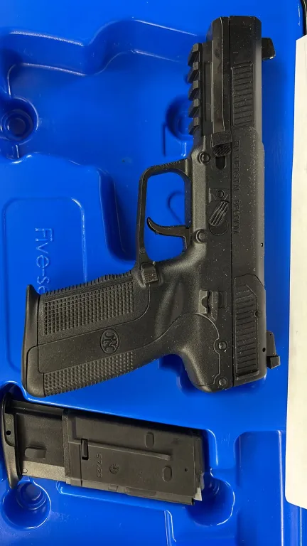 Fn Fi̇ve Seven