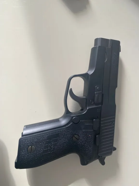Az Kullanılmış Sig Sauer P228 - 4