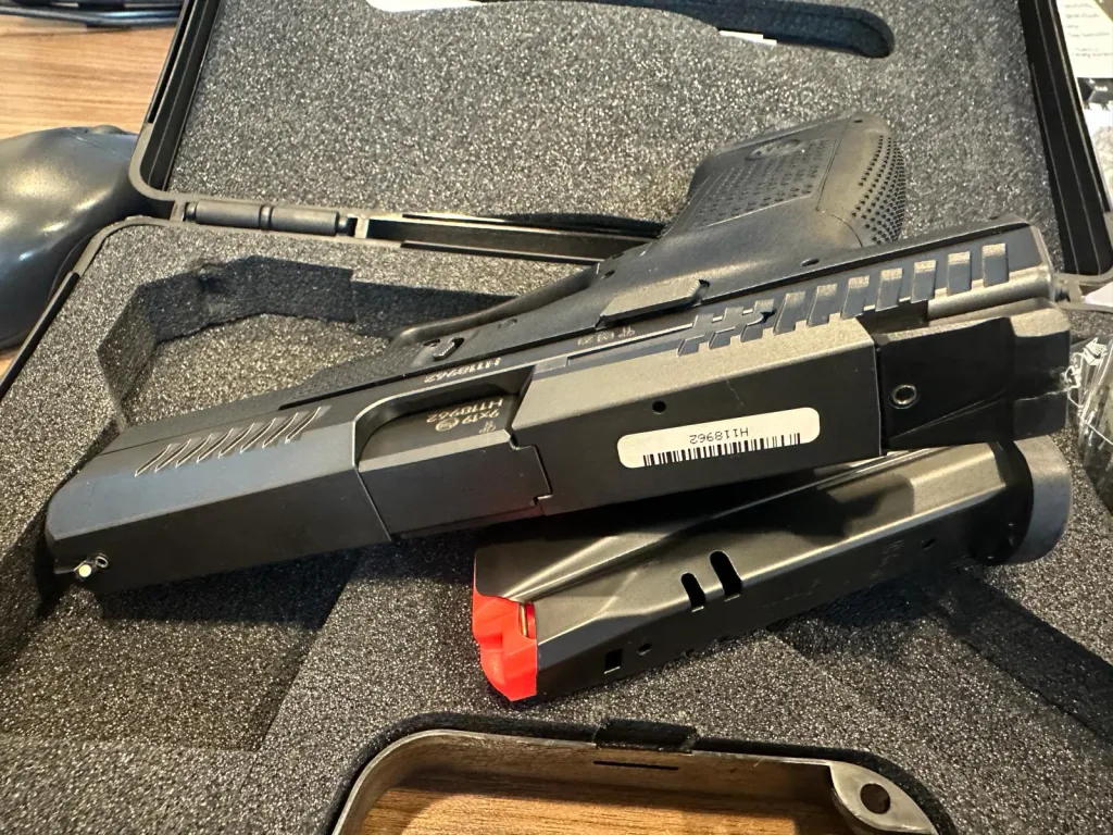 Cz P 10 C Harika Bir Silah Uygun Fiyat - 3