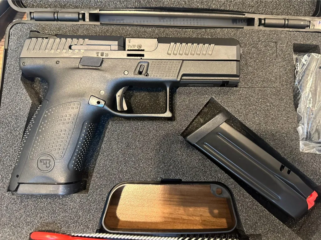 Cz P 10 C Harika Bir Silah Uygun Fiyat - 2