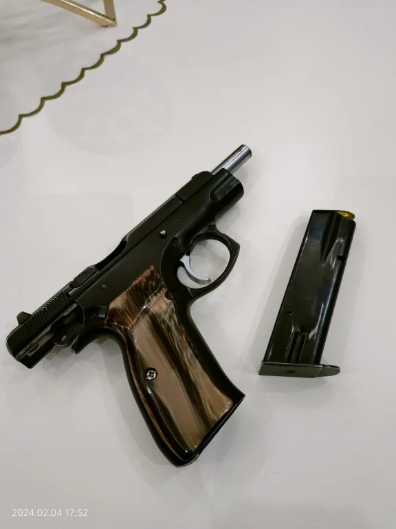 Cz75B - 4