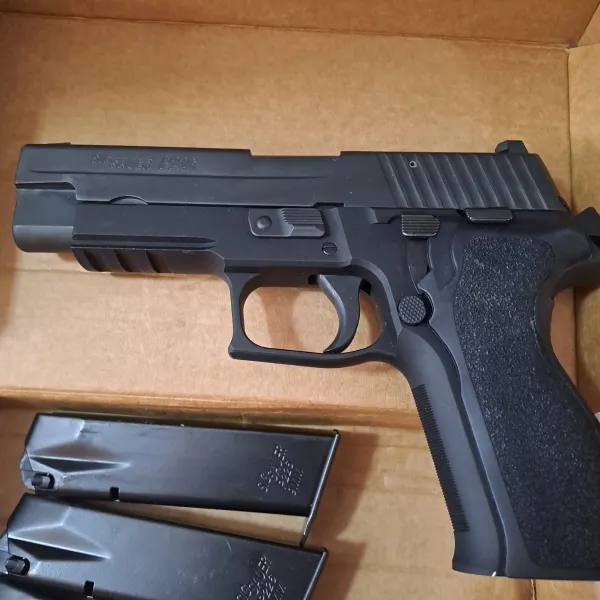 Avukattan Sıfır Ayarında Sig Sauer P226 Sadece 1 Şarjör Kullanıldı