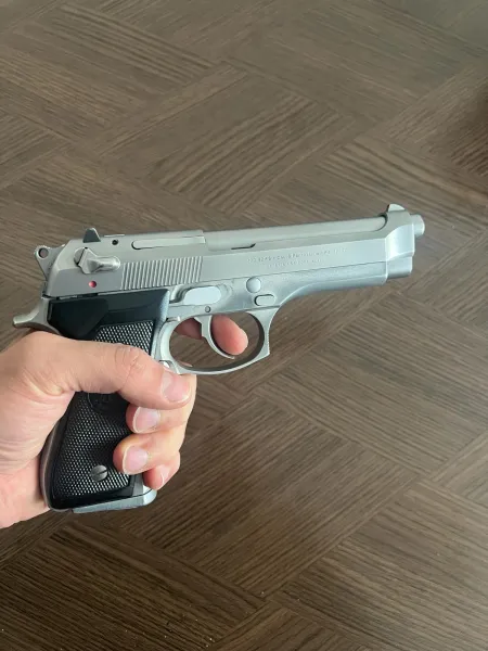 Baretta F 92 Stai̇nless