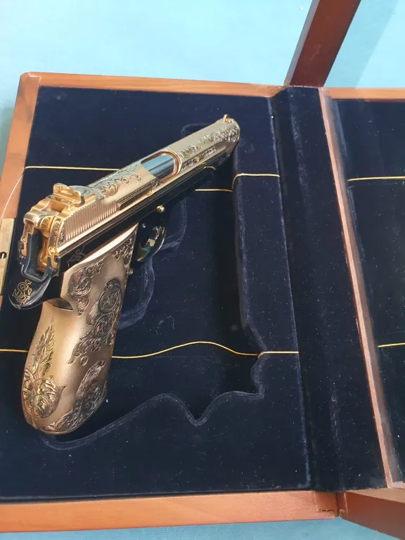 Sig Sauer P210 Altin Kaplama - 3