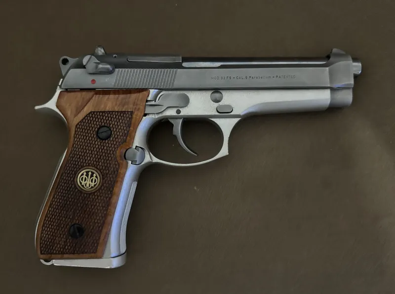Pi̇etro Beretta Fs92 Made İn Italy