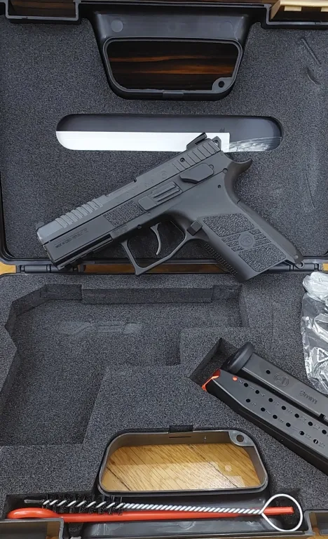 Cz P07 - 1