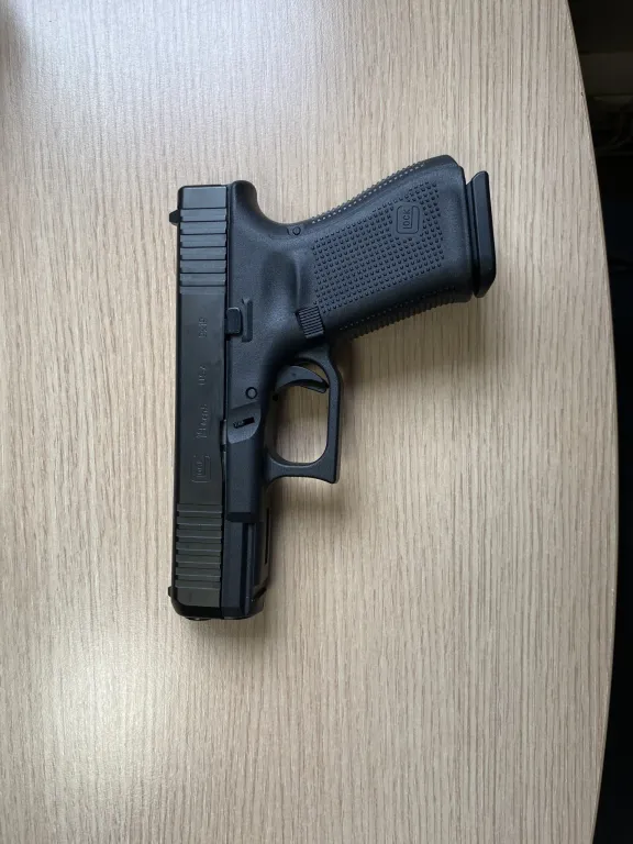Kamu Personelinden Sifir Sürgüsü Çekilmemiş Glock Gen5 - 2