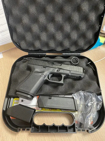 Kamu Personelinden Sifir Sürgüsü Çekilmemiş Glock Gen5