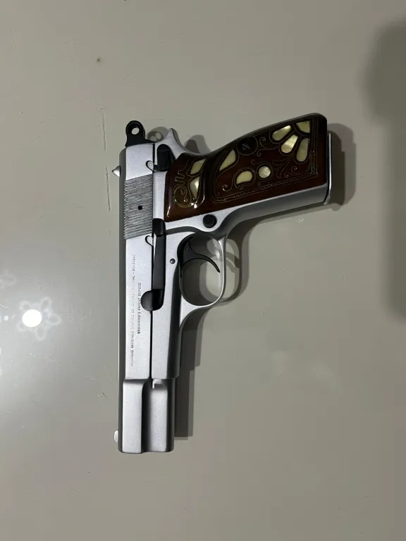 14 Lü Belçi̇ka Browni̇ng - 1