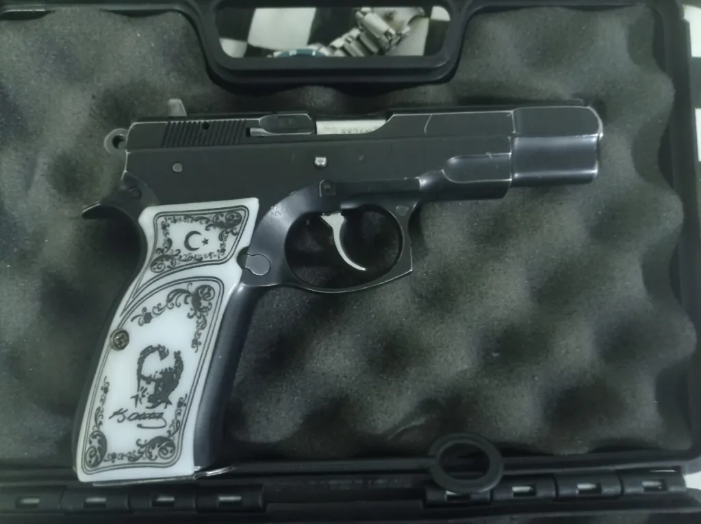 Cz 75B - 4