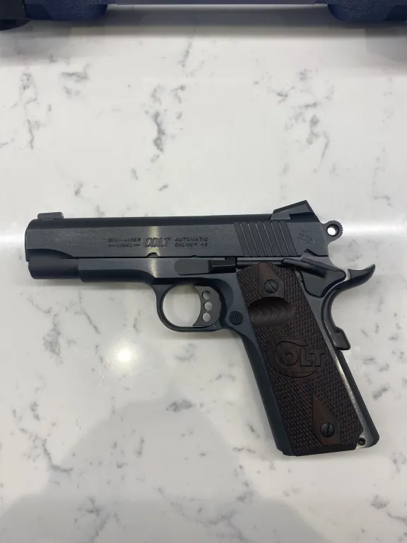 Colt Commander - 4