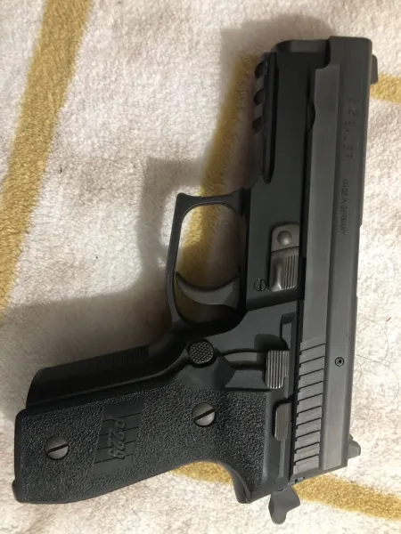 Sig Sauer P229 Germany