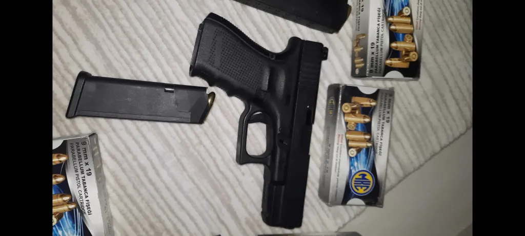 1 El Satılık Glock - 1
