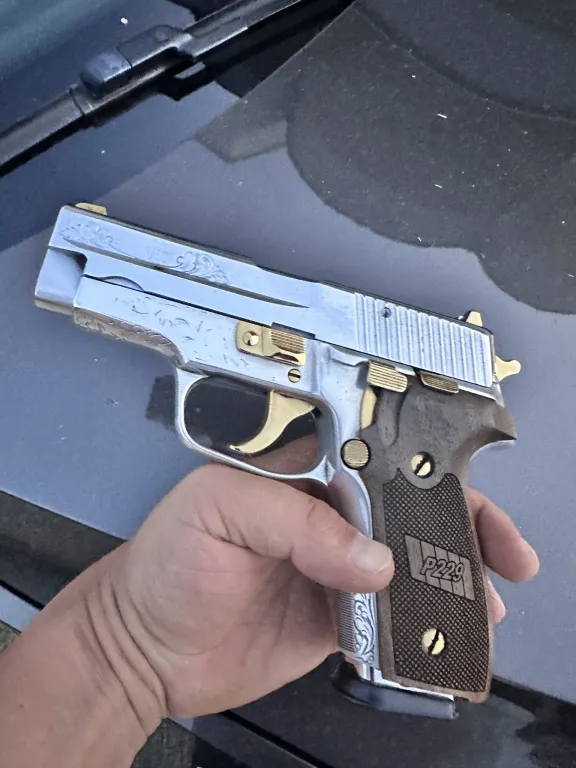 P228 - 2