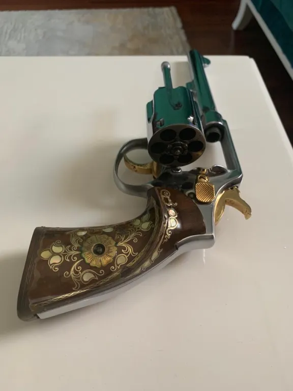 Emekli Kamu Personelinden Smith Wesson Silah - 2