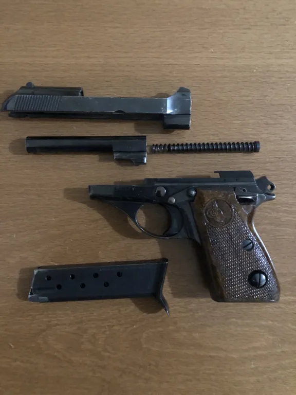 Düğmeli̇ Baretta - 2