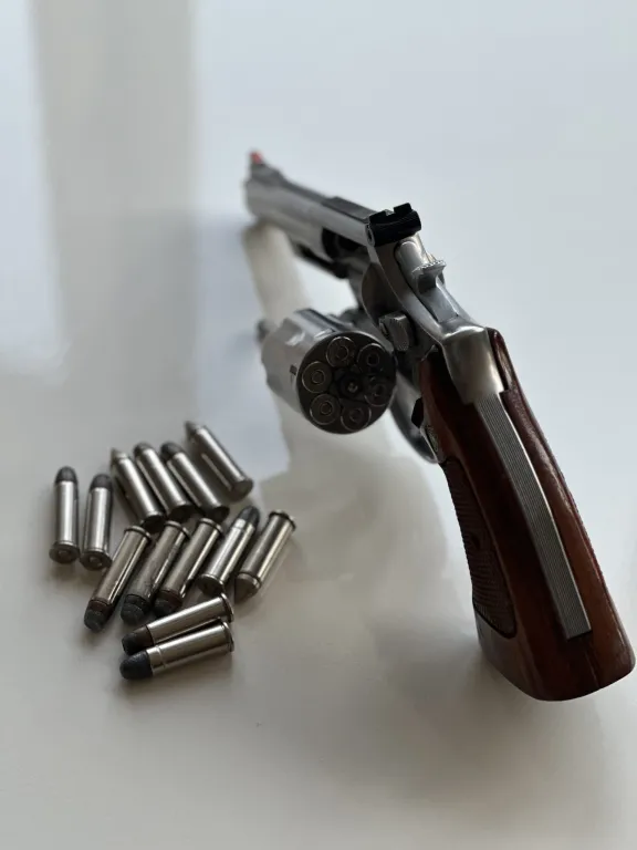 Smith Wesson 3 Magnum 4Inç - 3