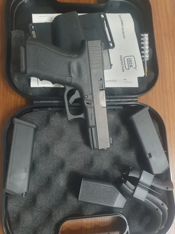 Sıfır Kutusunda Hiç Kullanılmamış Avusturya Malı Glock Silah