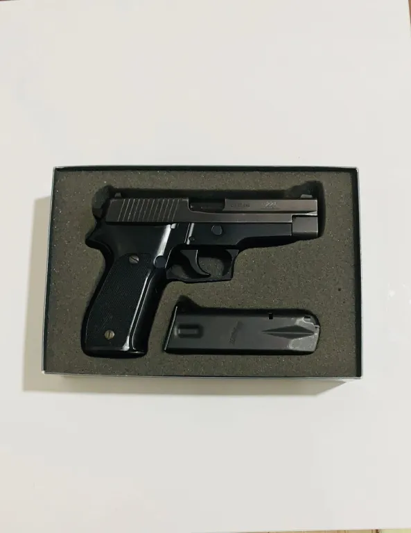 Tertemiz Full Orjinal Kutulu Yedek Şarjörlü Alman Serisi U Seri Numaralı P226