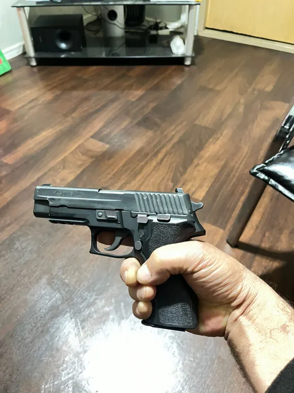 P226 - 4