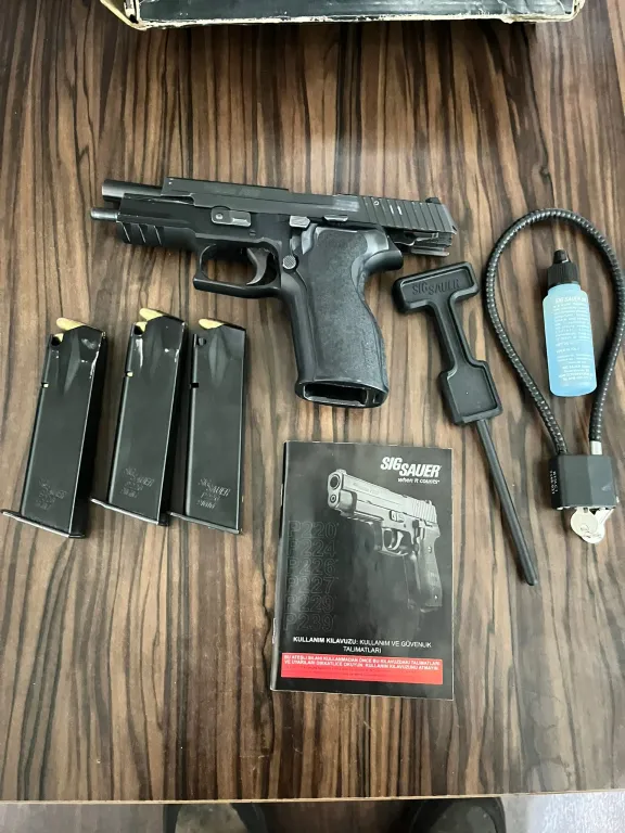P226 - 3